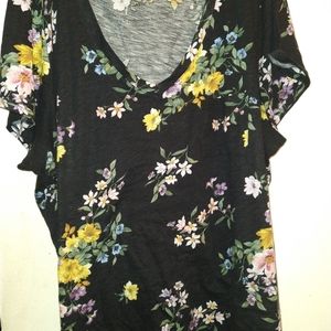 Torrid floral tee